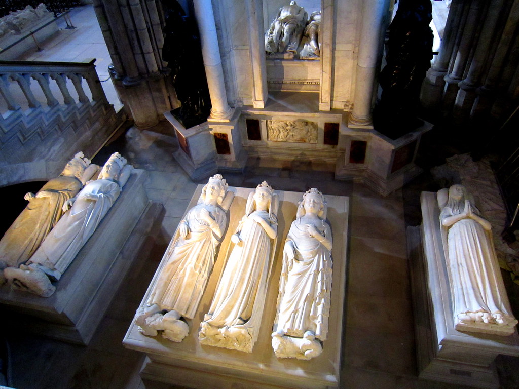 De profondis........... Saint Denis French kings' graves… Flickr