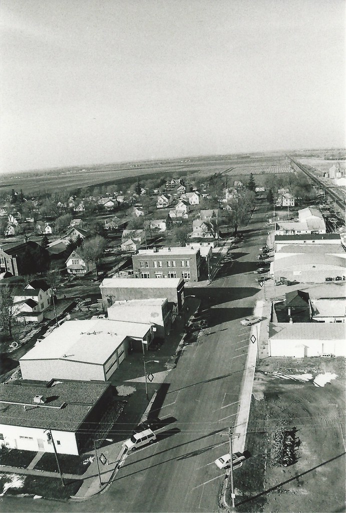 Colo, Iowa, Main Street Looking West Dates from the 1980s.… Flickr