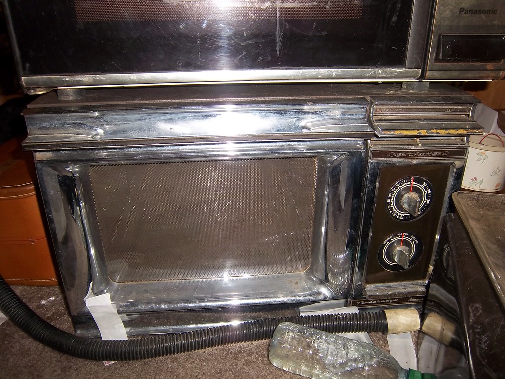 Amana Radarange 1500 watt microwave oven Watts 1500