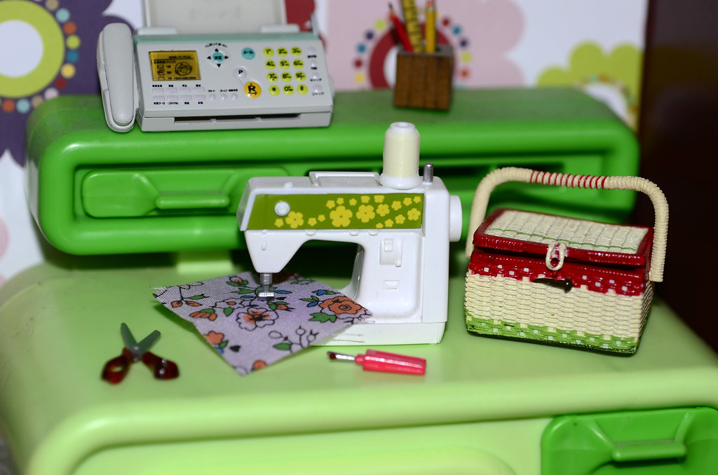 54/365 Night sewing luxielou Flickr