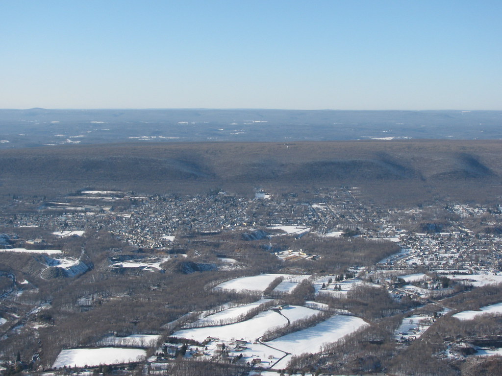 Pen Argyl, PA Pen Argyl, PA from 2200ft MSL looking north … Flickr