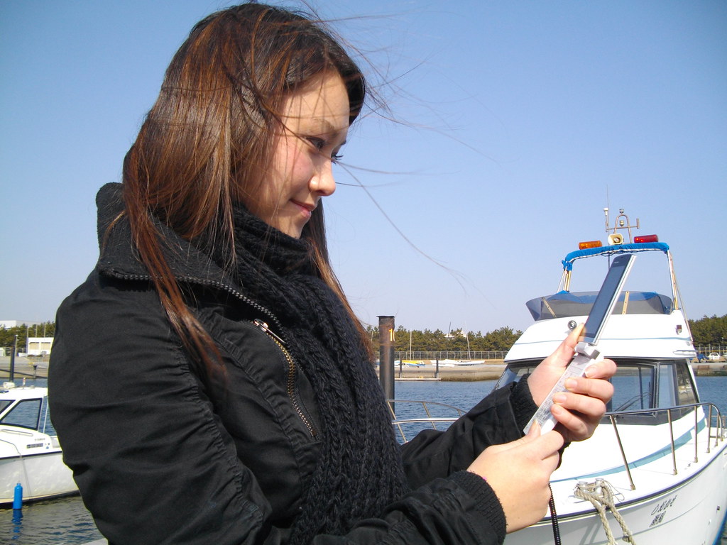 「釣りナビくん」マスコットガール マスコットガールのレイナちゃん。パンフレット用ポーズ集です。 釣りナビくんHP t… Flickr