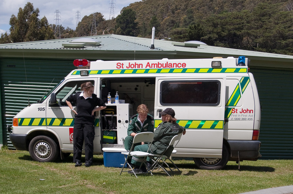 St Johns Ambulance. Enjoying some quite time at Tolosa Par… Flickr