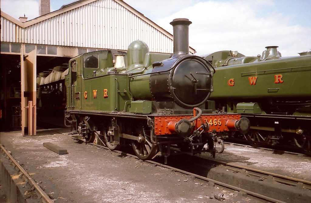 Didcot 21.8.85 Looking more than a little like a toy, Coll… Flickr