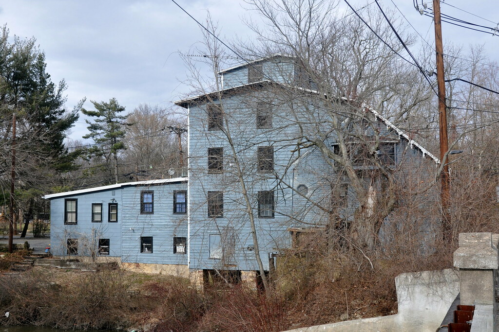 Grovers Mill, NJ The mill at Grovers Mill. See "Return to… Flickr