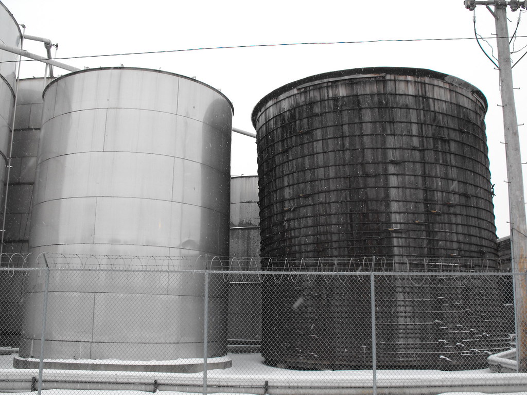 Fleischmann's Vinegar I wonder which one the vinegar taste… Flickr