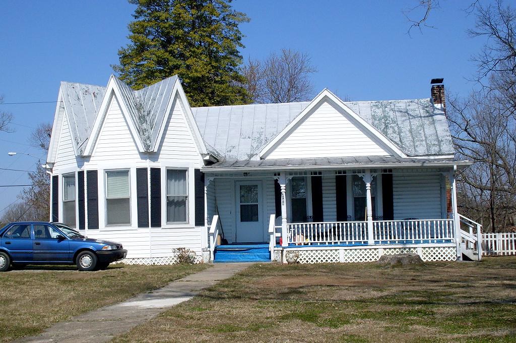 House in Gretna The roof caught my attention in the brief … Flickr