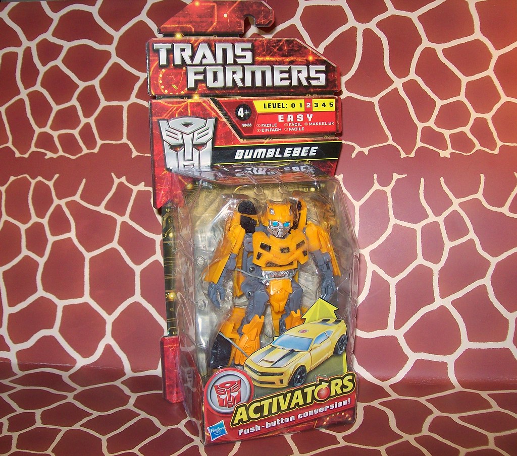 Bumblebee Autobot Activators Class Transformers Movie2010 toyline