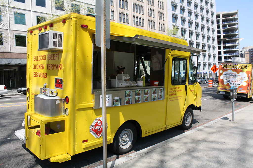 02.FoodTrucks.FarragutSquare.WDC.15April2011 Food Trucks a… Flickr