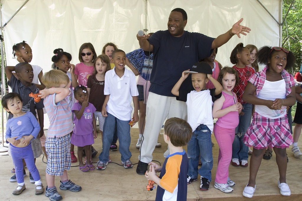 Easter Monday Zoo Easter Egg Hunt W Exotic Animal Petting Zoo