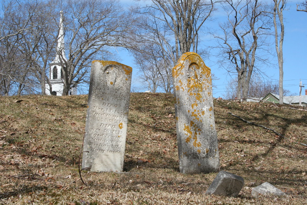 Fort Anne Cemetery A cemetery that has been used for centu… Flickr