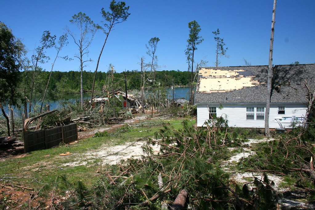 Lake Martin Area Tornado Damage Taken 42911 10 Flickr