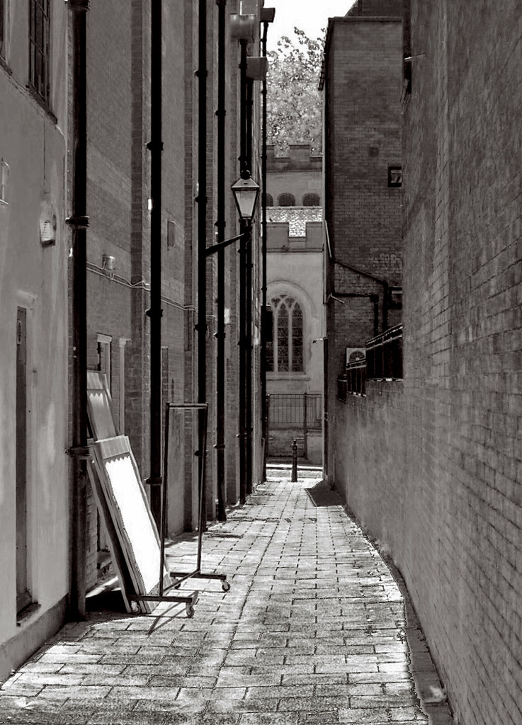 Peck Lane 2 A narrow alley running between St Peter's Gat… Flickr