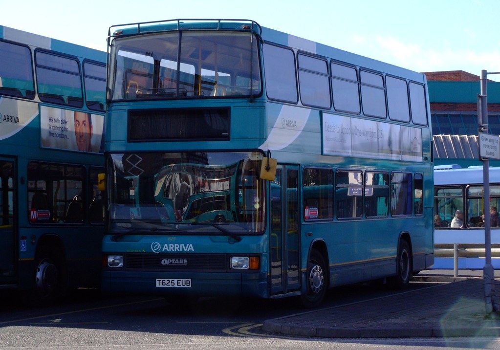 Arriva 625,Wakefield Bus Station Company Arriva, Yorkshi… Flickr