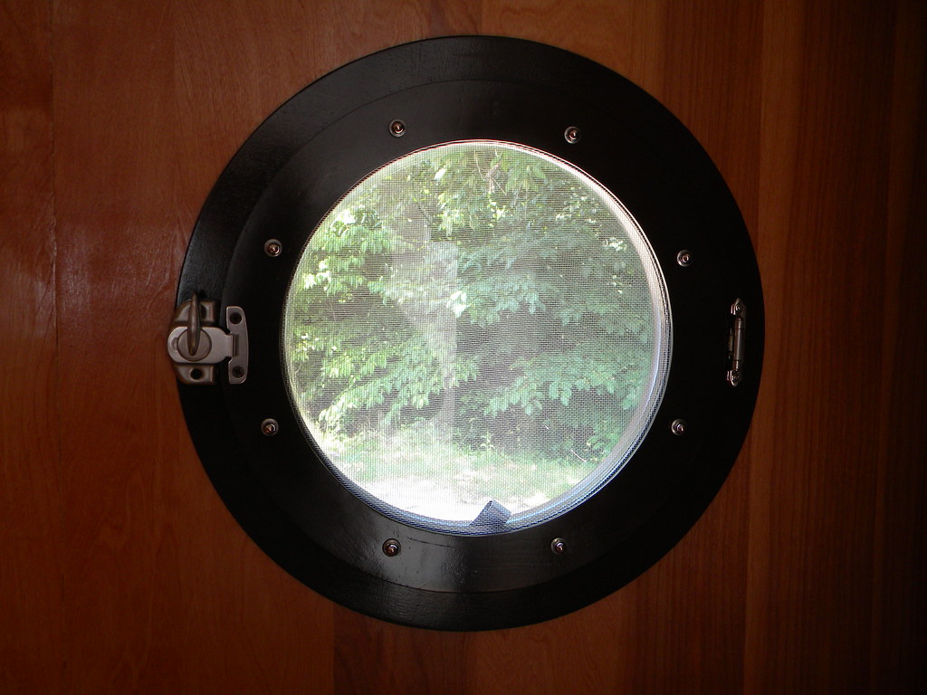 custom made porthole window with screen Knox Cozy Cabin Ca… Flickr