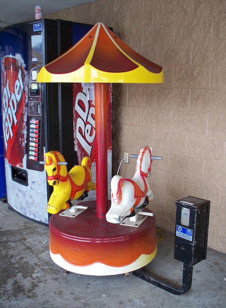 OH Gallipolis Ride Horse merrygoround coinop ride in … Flickr