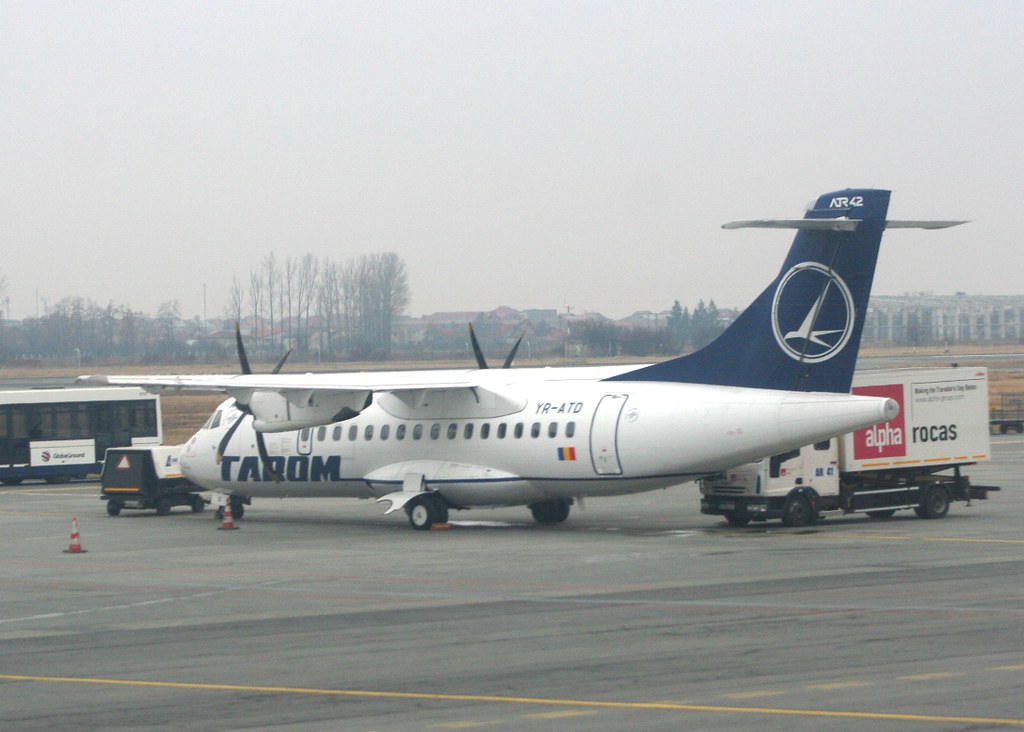 TAROM ATR42500 YRATD(cn591) Bucharest Otopeni ariport...… Flickr