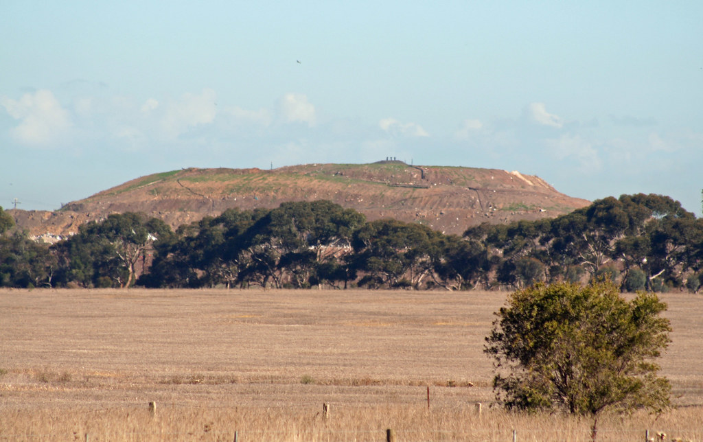 20140512_4545 Werribee tip mountain from Bulban Road Flickr