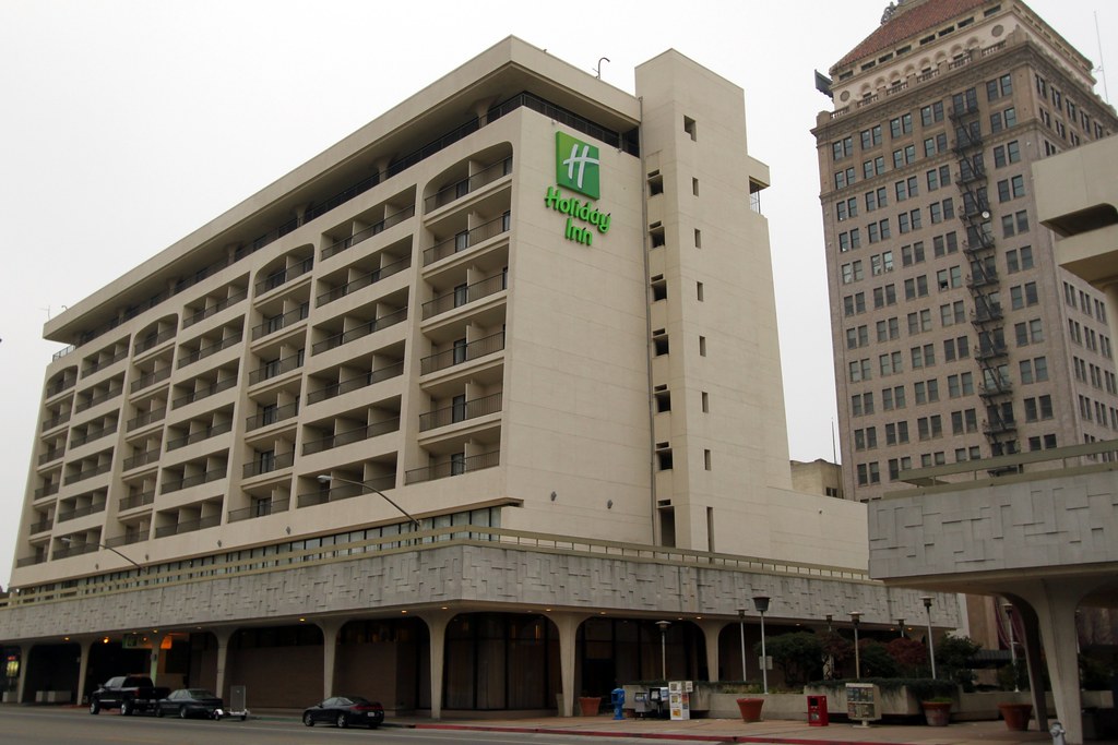 Holiday Inn Fresno Down Town Holiday Inn Down Town Van N… Flickr