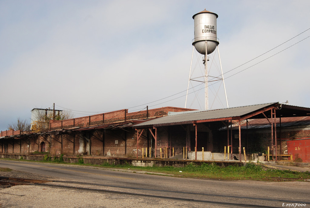 RED WAREHOUSES Selma, Alabama The old Dallas Compress cott… Flickr