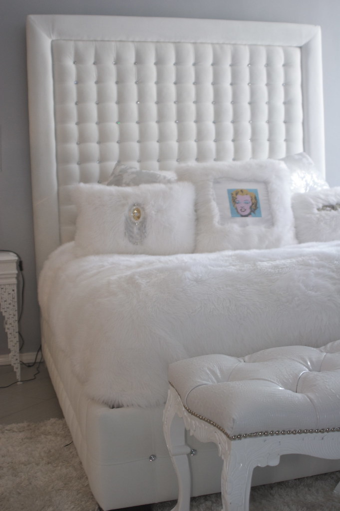White Tufted Bed Diva Rocker Glam (424) 245 4503 Flickr