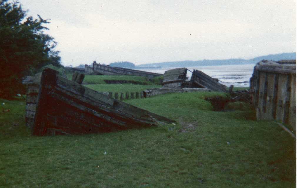 Purton wrecks Ship and barge wrecks on the shore at Purton… Flickr