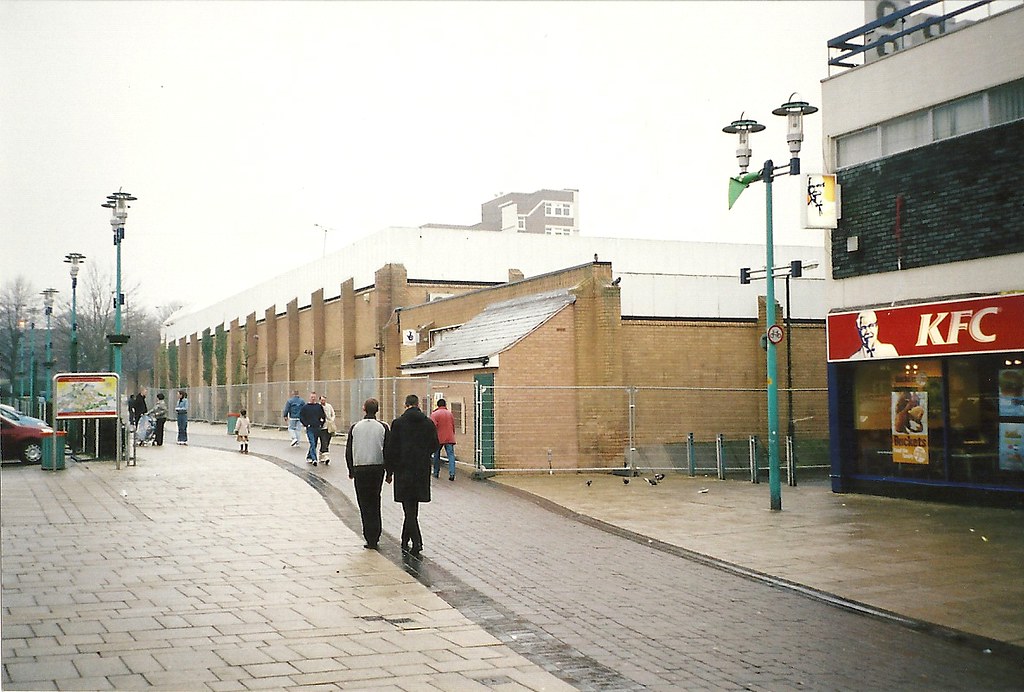The Old Asda Building Huyton 2005 liverplating Flickr