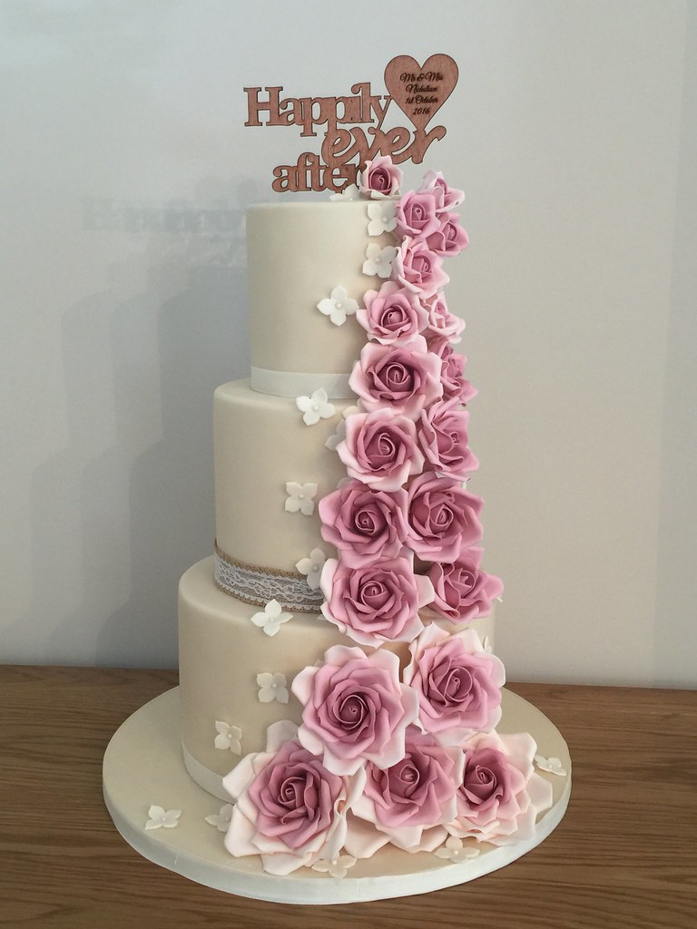 Cascading roses wedding cake Beverley Lumb Flickr