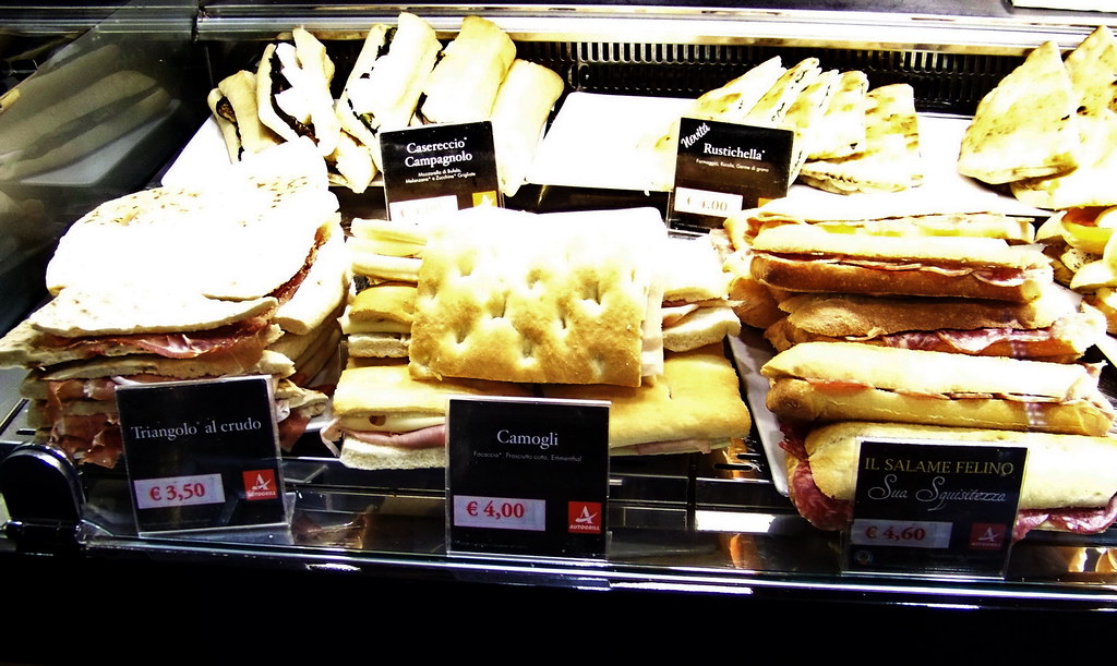IT10CRN Fiumicino Airport Autogrill Sandwiches, Italy 2010… Flickr