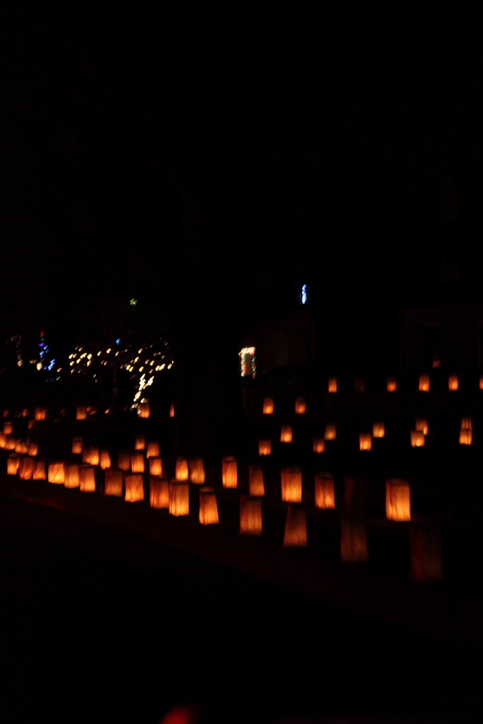 Luminarias The Ridgecrest neighbourhood in Albuquerque is … Flickr
