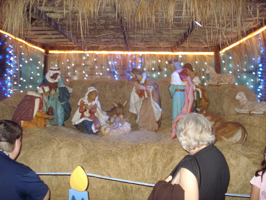 Away in a Manger A manger set up at hollywood studios by t… Flickr