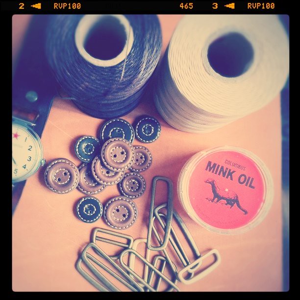 Waxed nylon thread HK50, leather buttons HK63, Mink oil… Flickr
