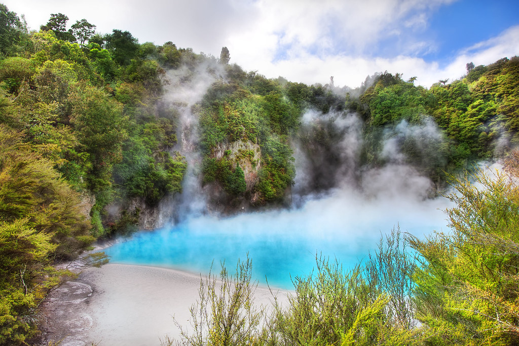 'An Infernal Bath', New Zealand, Waimangu Volcanic Valley,… Flickr