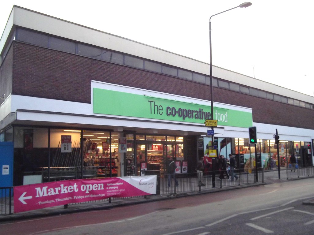 CANNING TOWN SERG (24 Barking Rd, Canning Town, London E16… Flickr