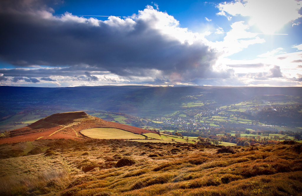 Table Top Mountain Table Top mountain, Brecon Beacons take… Flickr