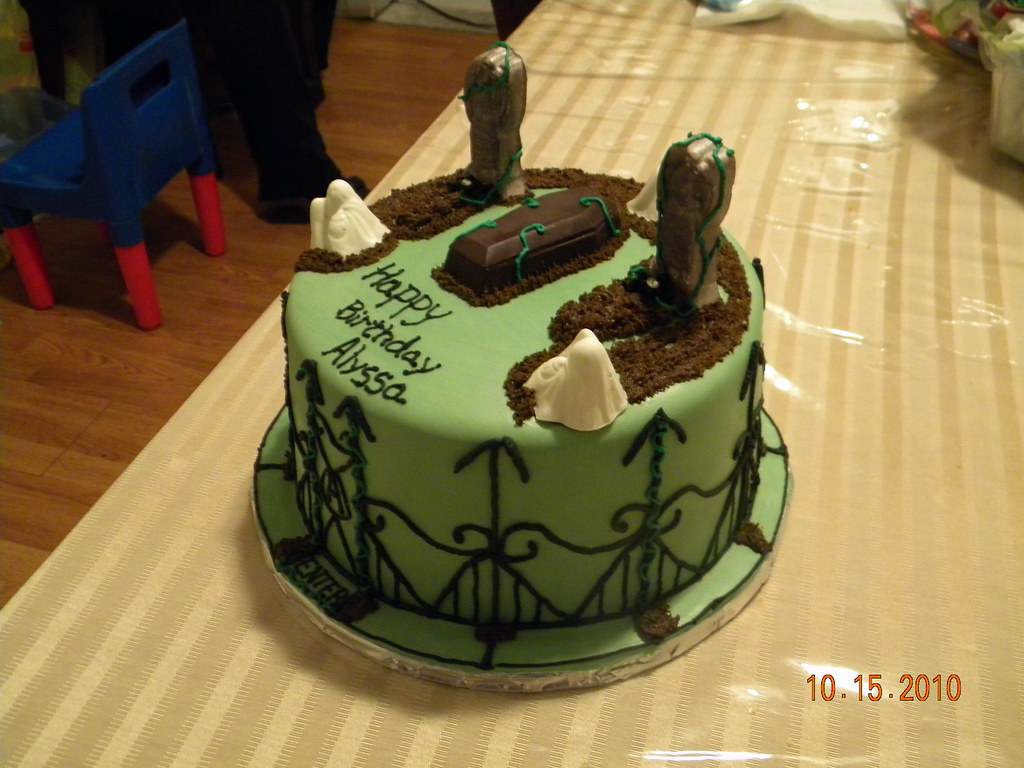 Graveyard Birthday Cake Prudencia Peralta Flickr