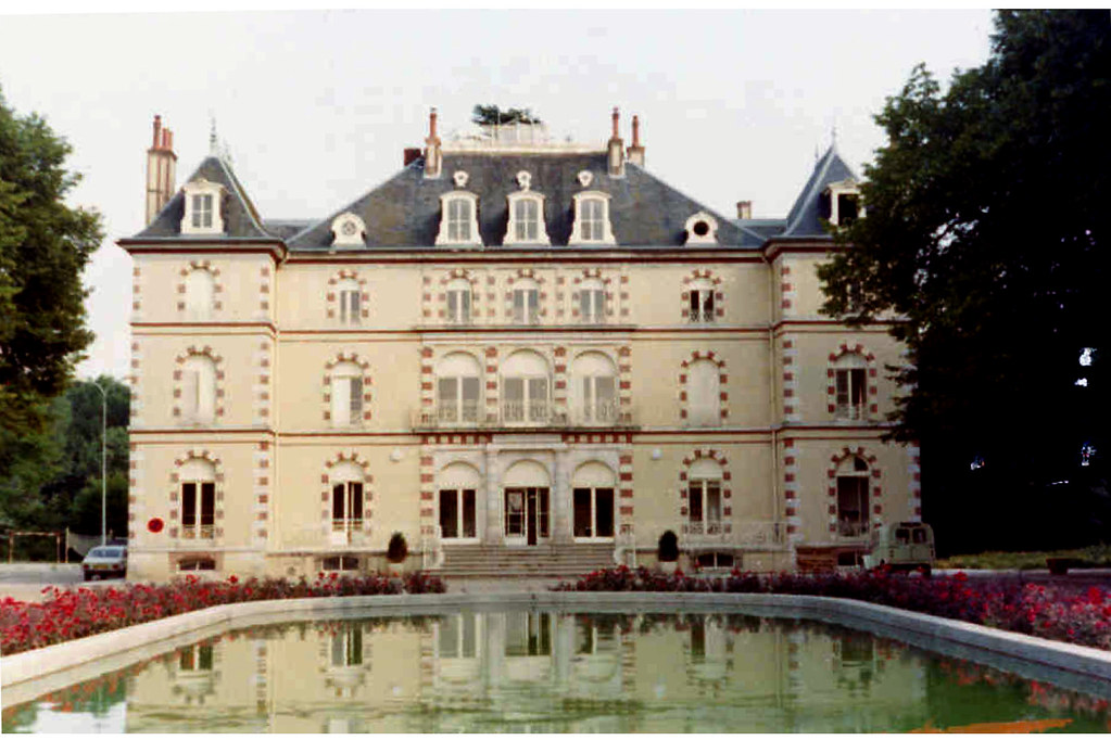 Château de la Valette Pressigny les Pins David ESPARZA SASIN Flickr