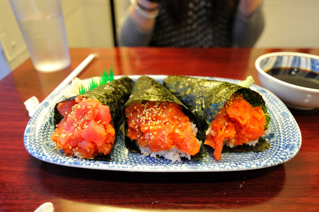 Spicy Tuna Hand Rolls Very good spicy tuna hand rolls (3.… Flickr