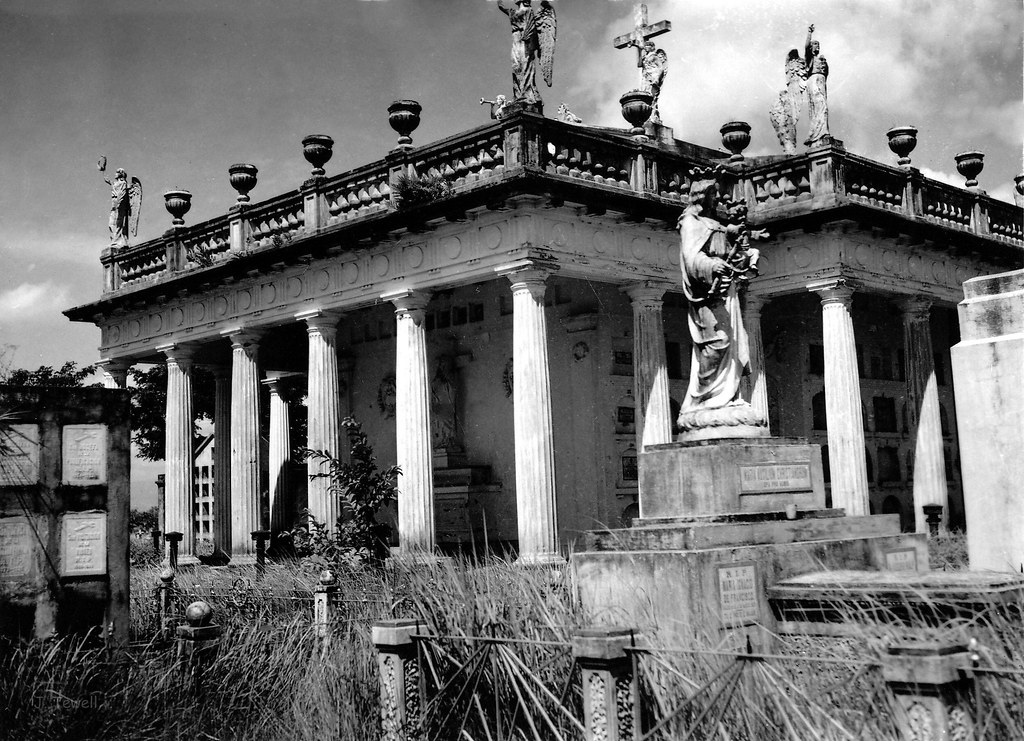 La Loma Cemetery, Late 1940s post war Manila, Philippines … Flickr