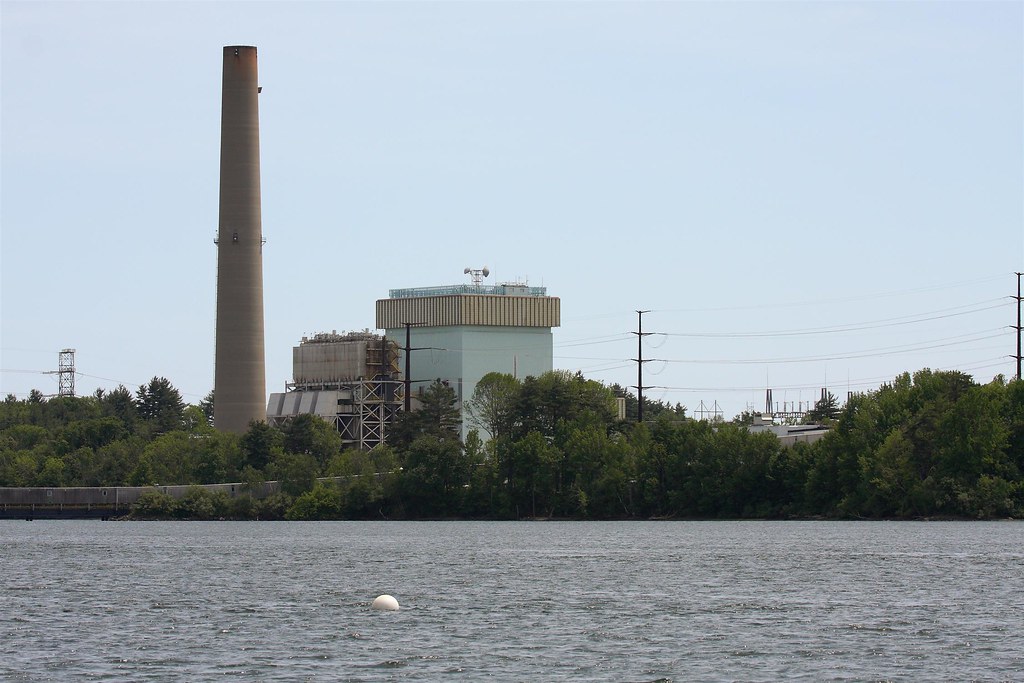 IMG_7846a Newington Station, Newington NH Oil fired powe… Flickr