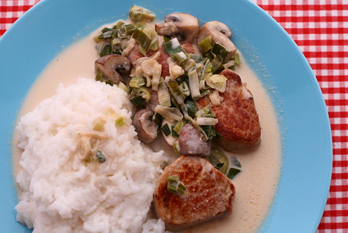 Schweinefilet mit Pilzen und Frühlingszwiebelnf Katrin Gilger Flickr