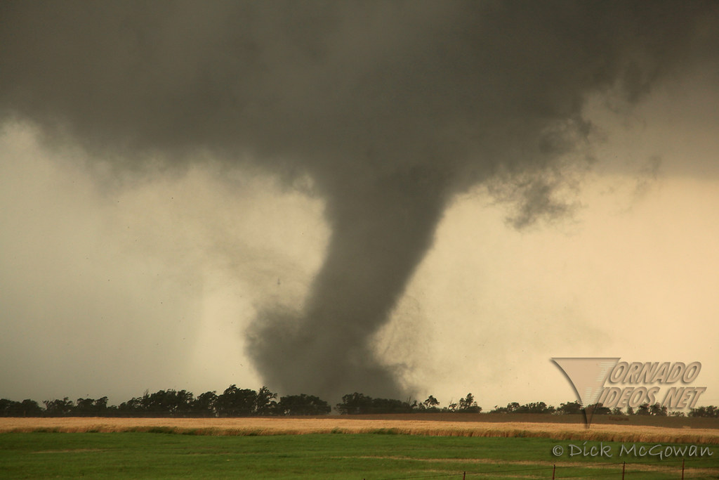 Canton, Oklahoma Tornado On May 24, 2011. Dick McGowan Flickr