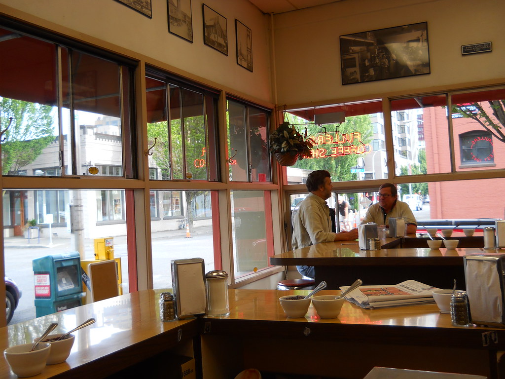 Fuller's in Portland, Oregon Breakfast in a vintage settin… Flickr