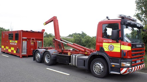 Northamptonshire Fire and Rescue Service Scania 94D 300 Pr ...