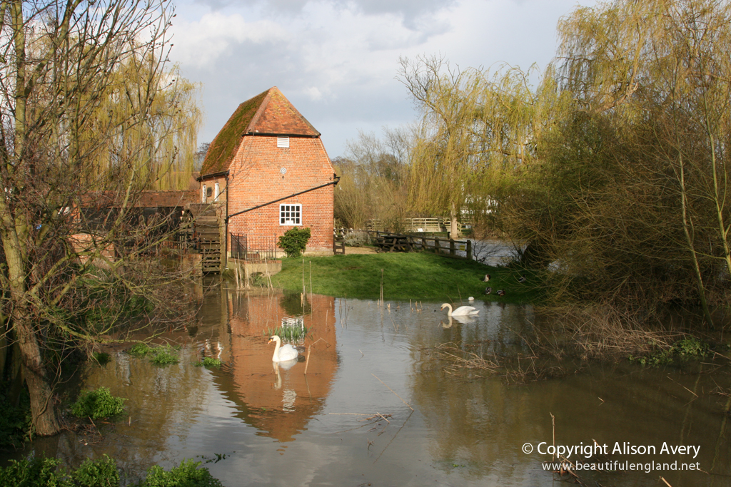 Cobham Mill, Cobham, Surrey More photographs of Cobham, ca… Flickr