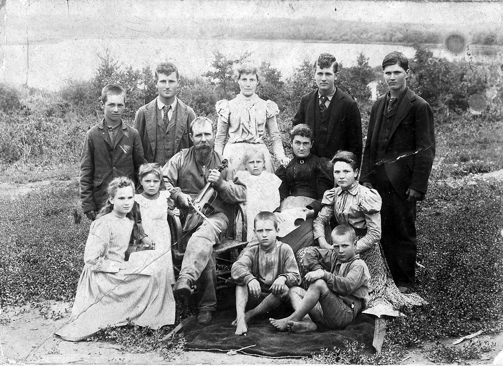 Stowell Family, Dunseth, North Dakota ltm1245 Flickr
