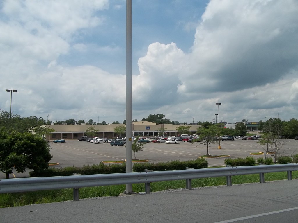 HP Enterprise Center, Winchester, KY (former WalMart) Flickr