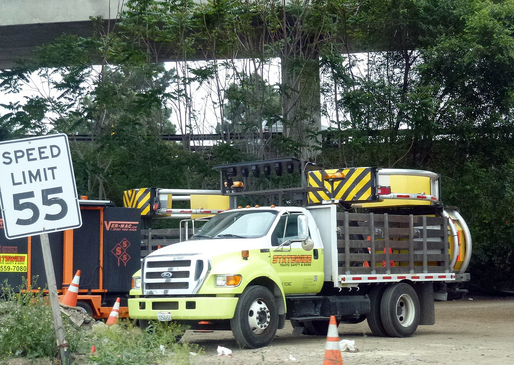 Statewide Traffic Safety And Signs Truck David Valenzuela Flickr