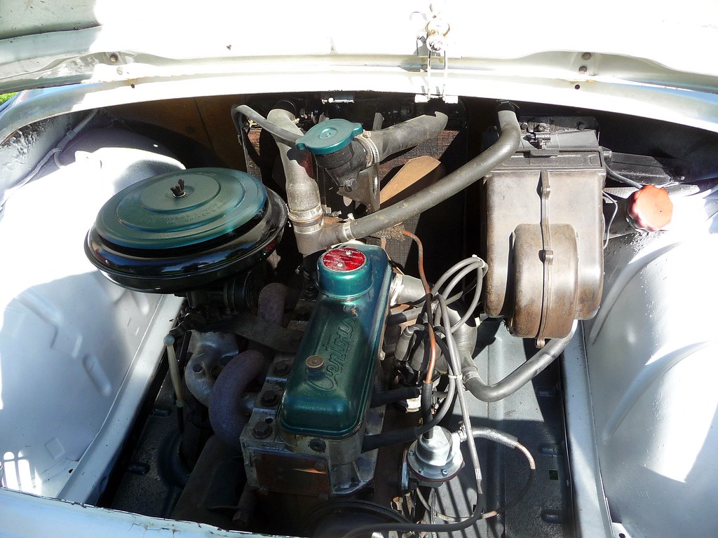 Renault Dauphine, the engine is at the back *SHERWOOD* Flickr