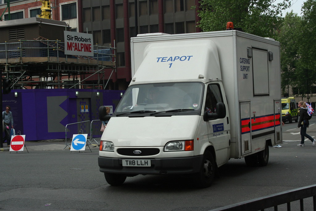 Met Police Met Police Catering Support Unit 'Teapot 1' see… Flickr